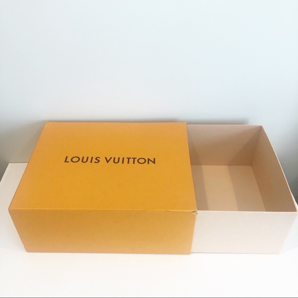 Louis Vuitton Slide Out Box - Picture 2 of 5